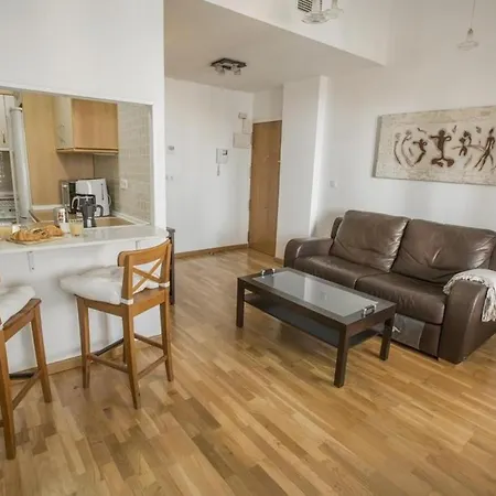 Skyline Penthouse דירה